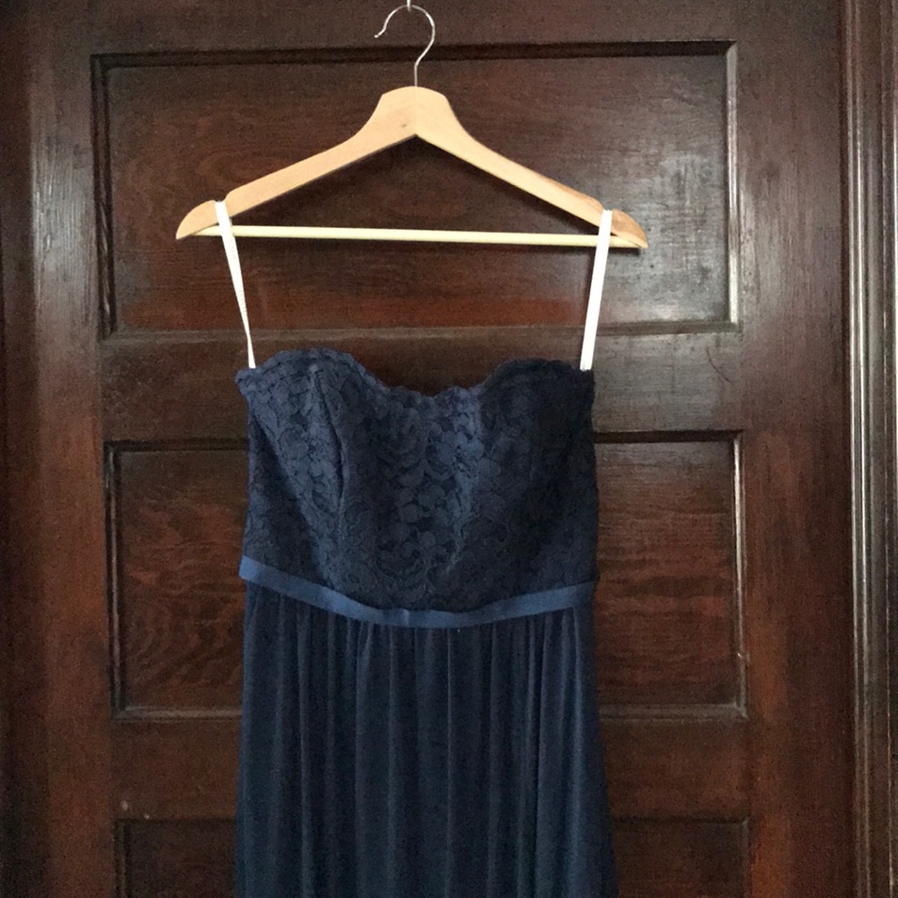 David’s Bridal Strapless Dress F18095